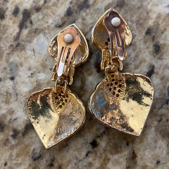 Vintage Clip On Earring Set - Picture 3 of 5